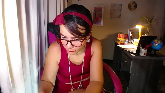 danielle rose 1 online show from April 19, 4:17 pm