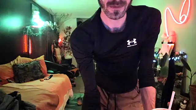 leatherz69 online show from December 3, 5:09 am