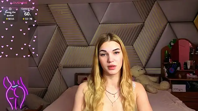 Hellen Moore online show from February 17, 3:25 am