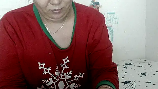 Snapshot of VixenBya chatting on March 2, 11:18 am VixenBya online show from March 2, 11:18 am