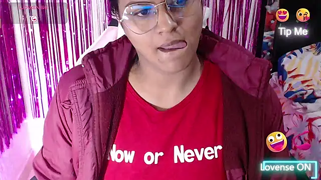 SweetAlmaa online show from March 28, 11:32 am