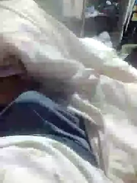 Snapshot of lorraine_alves_ferreira chatting on October 24, 1:46 am lorraine alves ferreira online show from October 24, 1:46 am