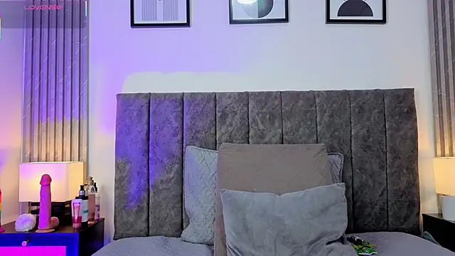 Ema Stone65 online show from November 11, 10:10 pm