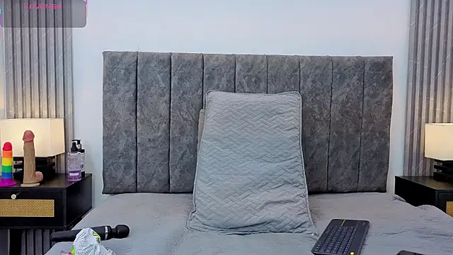 Ema Stone65 online show from February 12, 7:31 pm