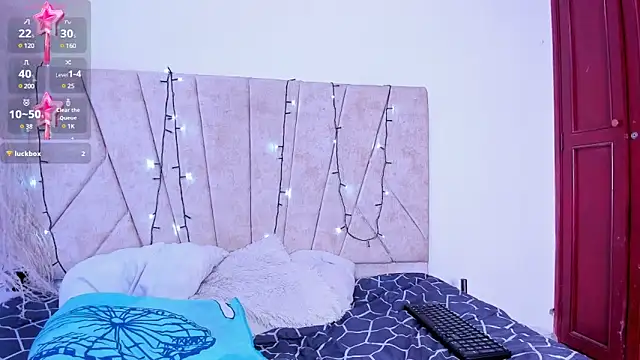 Kaela18 online show from December 26, 4:04 pm