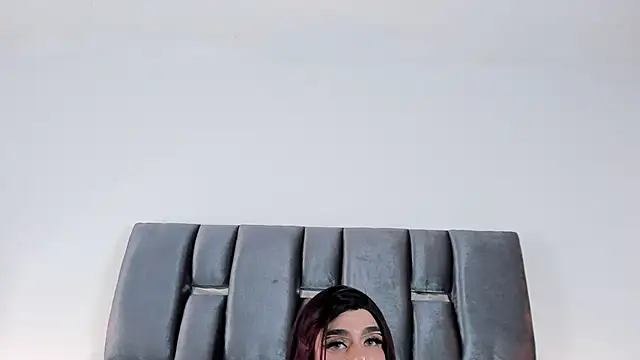 Snapshot of LucyGiraldo chatting on January 18, 2:14 am LucyGiraldo online show from January 18, 2:14 am