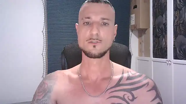 Snapshot of gabrielsaiyann chatting on February 5, 6:01 pm gabrielsaiyann online show from February 5, 6:01 pm