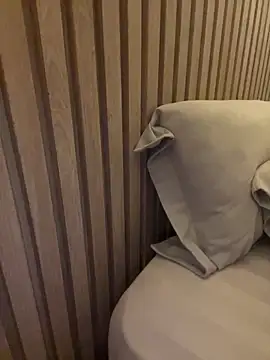 Beautiful arab online show from April 17, 8:50 am