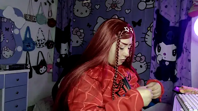 Snapshot of lussyevans24 chatting on January 16, 5:11 am lussyevans24 online show from January 16, 5:11 am