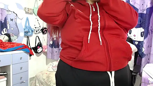 Snapshot of lussyevans24 chatting on January 17, 3:44 am lussyevans24 online show from January 17, 3:44 am