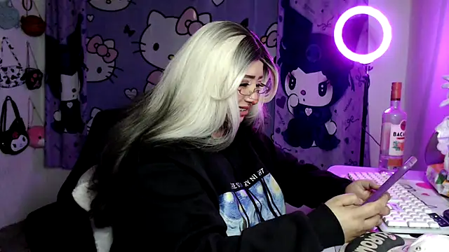 lussyevans24 online show from March 13, 2:29 am