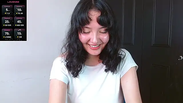 alexaa08 online show from May 20, 9:10 pm