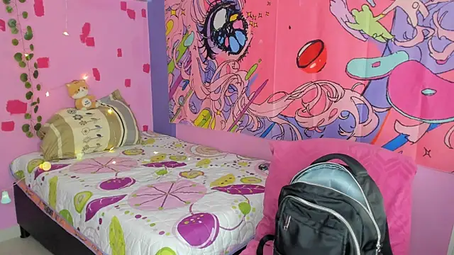 kittyzenn online show from February 21, 5:53 pm