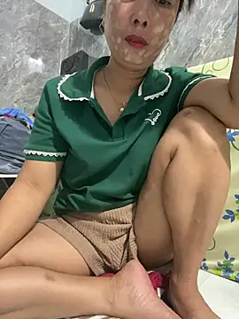 Linaannn online show from April 11, 11:31 pm