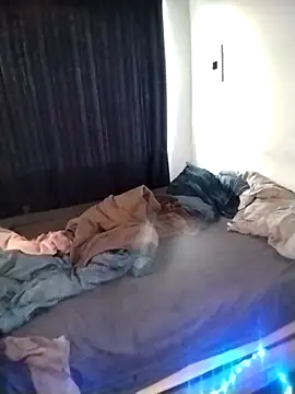 Convertiblechulo online show from January 9, 3:42 am