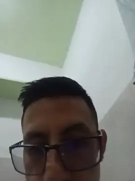 alexmoragomez online show from June 24, 3:55 pm