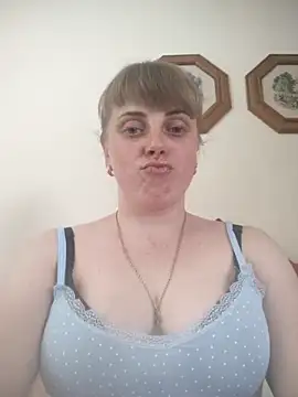 CoddessCrystal online show from May 30, 2:03 pm