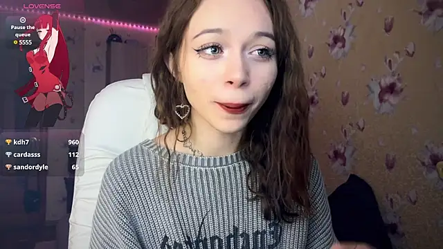 Snapshot of _SofiaBrown chatting on December 24, 8:27 pm  SofiaBrown online show from December 24, 8:27 pm