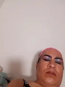 Snapshot of Natasha_Hart chatting on February 3, 11:04 am Natasha Hart online show from February 3, 11:04 am