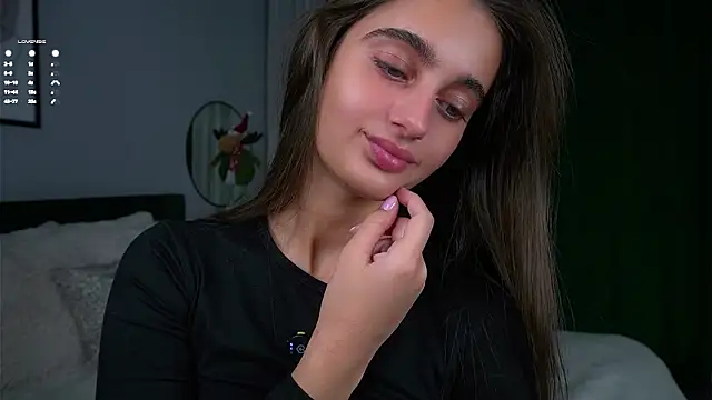 Snapshot of PiquingOgalala chatting on February 2, 1:04 am PiquingOgalala online show from February 2, 1:04 am