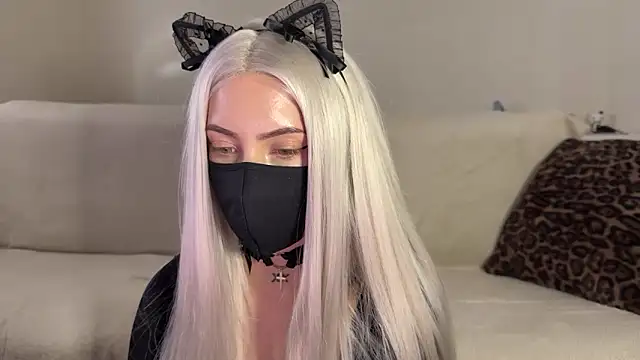 michiko  online show from March 26, 12:11 pm