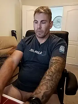 snakecharmer20000 online show from October 16, 1:23 pm