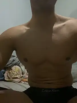 Snapshot of ItsYourHotPapi chatting on November 1, 1:07 am ItsYourHotPapi online show from November 1, 1:07 am