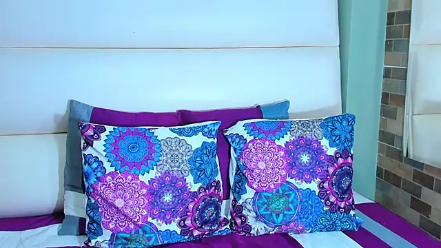 Snapshot of Hanah_Greey chatting on February 24, 4:04 pm Hanah Greey online show from February 24, 4:04 pm