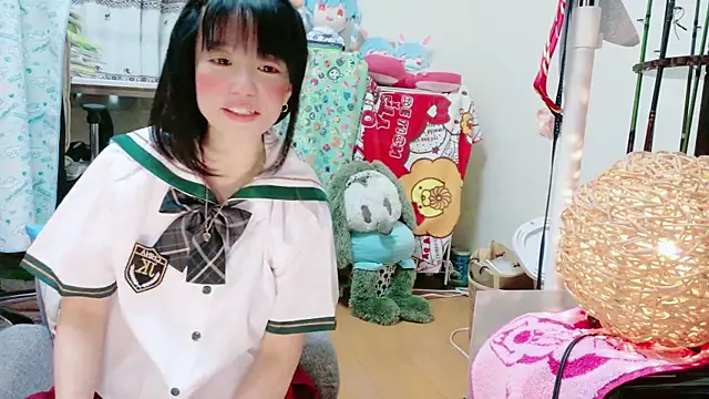 Snapshot of renapiyon8182 chatting on February 28, 7:35 pm renapiyon8182 online show from February 28, 7:35 pm