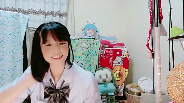 Snapshot of renapiyon8182 chatting on March 13, 5:22 am renapiyon8182 online show from March 13, 5:22 am