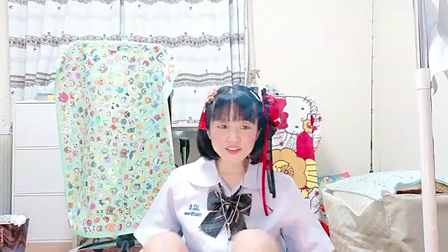 Snapshot of renapiyon8182 chatting on May 8, 8:14 pm renapiyon8182 online show from May 8, 8:14 pm