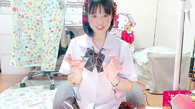 Snapshot of renapiyon8182 chatting on June 26, 8:35 pm renapiyon8182 online show from June 26, 8:35 pm