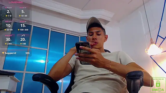 Valerio 20 online show from December 10, 11:40 pm