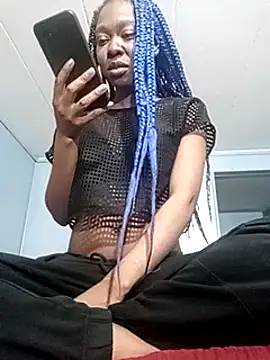 C0ffeecoolatte online show from January 21, 4:32 am