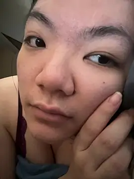 Snapshot of liu195874 chatting on February 6, 2:27 am liu195874 online show from February 6, 2:27 am