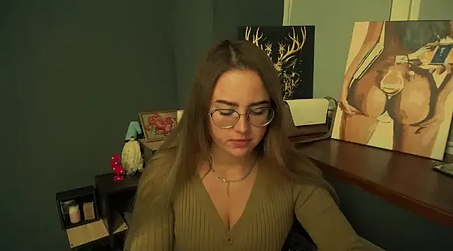 Snapshot of luxie_milady chatting on January 8, 1:41 pm luxie milady online show from January 8, 1:41 pm