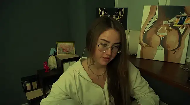 Snapshot of luxie_milady chatting on January 13, 4:30 pm luxie milady online show from January 13, 4:30 pm