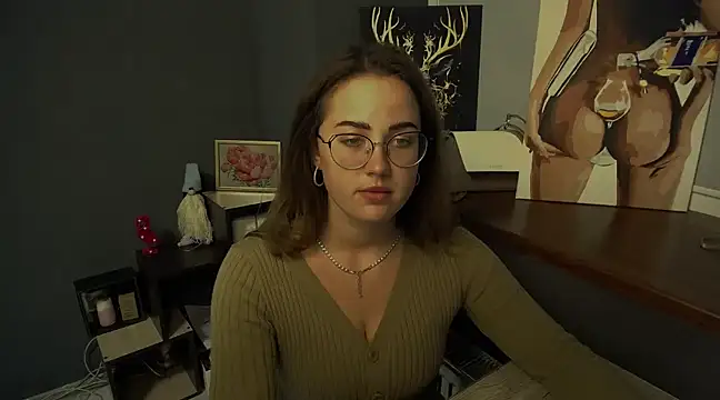 Snapshot of luxie_milady chatting on January 29, 2:00 pm luxie milady online show from January 29, 2:00 pm