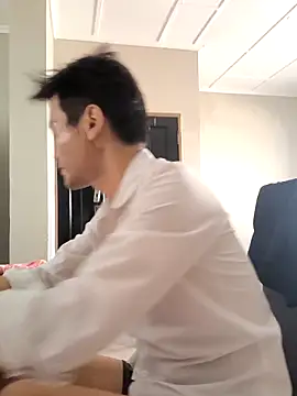 Snapshot of kisstoyousoon2024 chatting on November 4, 10:36 am kisstoyousoon2024 online show from November 4, 10:36 am