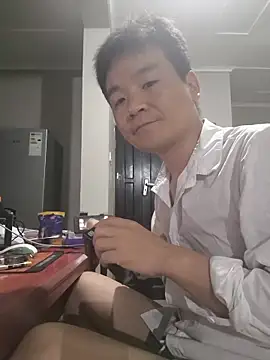 Snapshot of kisstoyousoon2024 chatting on November 6, 10:21 pm kisstoyousoon2024 online show from November 6, 10:21 pm