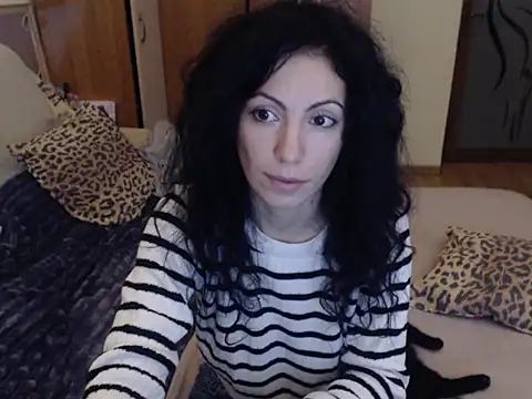 Emmatoo online show from December 21, 12:34 pm