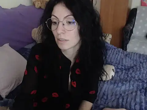 Emmatoo online show from January 15, 1:05 pm