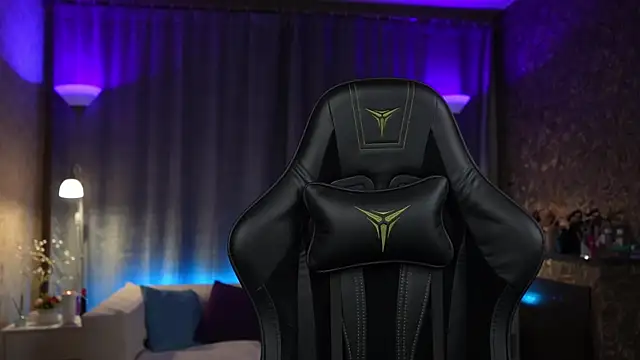 Amely Young online show from March 21, 3:22 am