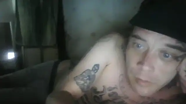 Snapshot of demonsemen1980 chatting on September 21, 6:04 am demonsemen1980 online show from September 21, 6:04 am