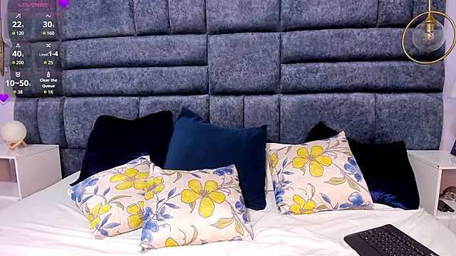 sofia samuels online show from October 19, 5:41 am