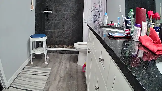 lou63ponce online show from September 11, 9:15 pm