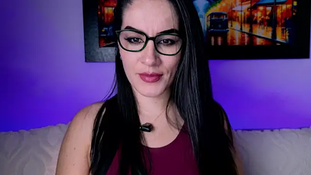 Pamela Rosal online show from April 3, 1:03 am