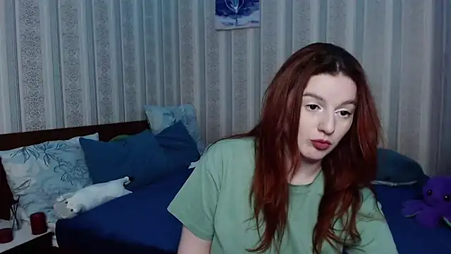 Snapshot of JulthHell chatting on September 24, 1:31 am JulthHell online show from September 24, 1:31 am