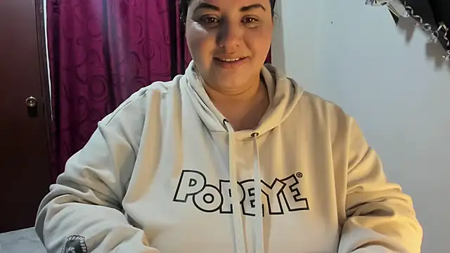Snapshot of tetasgrandes_karol chatting on January 5, 3:13 pm tetasgrandes karol online show from January 5, 3:13 pm