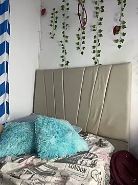 Snapshot of Sweet_MaryJane2 chatting on March 20, 8:09 am Sweet MaryJane2 online show from March 20, 8:09 am